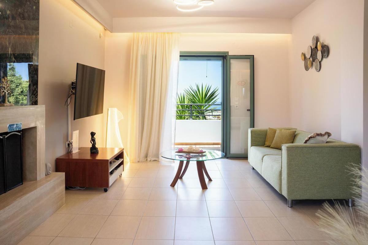Villa Kyveli Loutra Exteriör bild